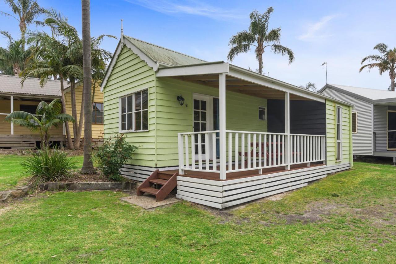 Wairo Beach Holiday Park Tabourie Lake Exteriör bild