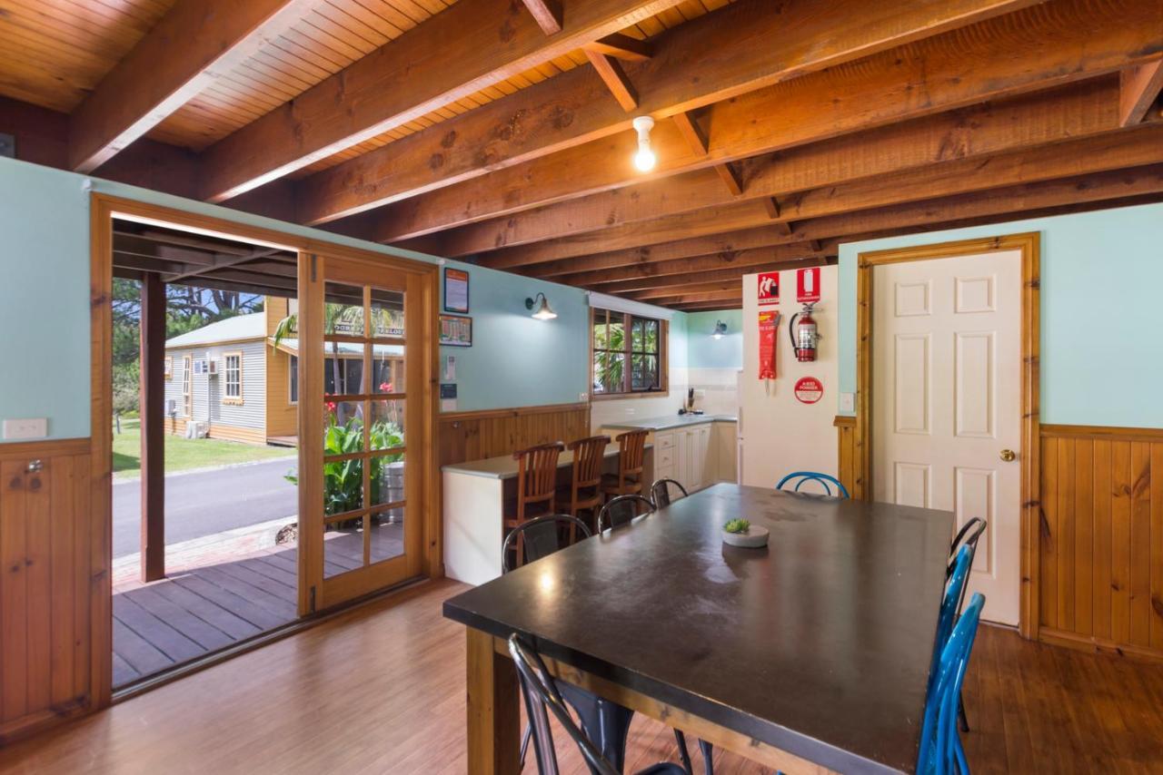Wairo Beach Holiday Park Tabourie Lake Exteriör bild