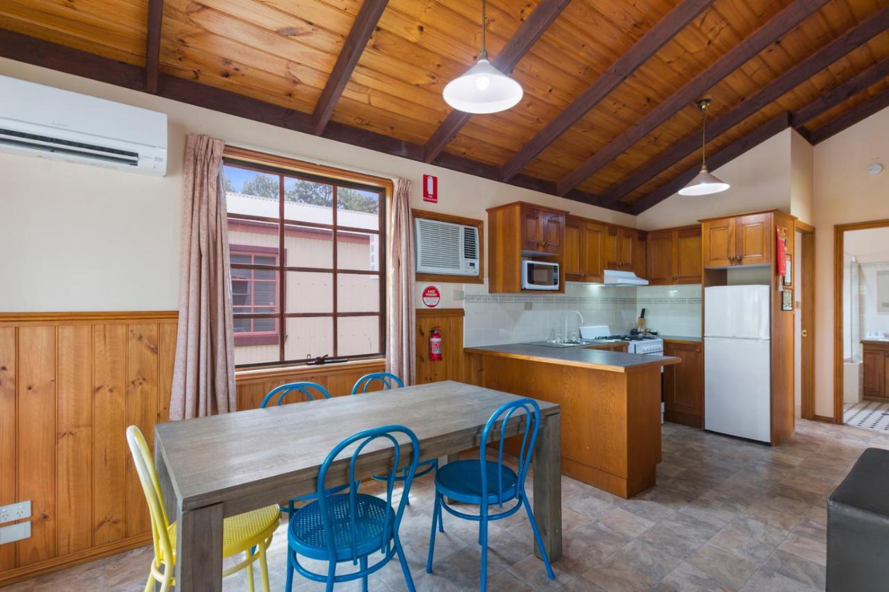 Wairo Beach Holiday Park Tabourie Lake Exteriör bild