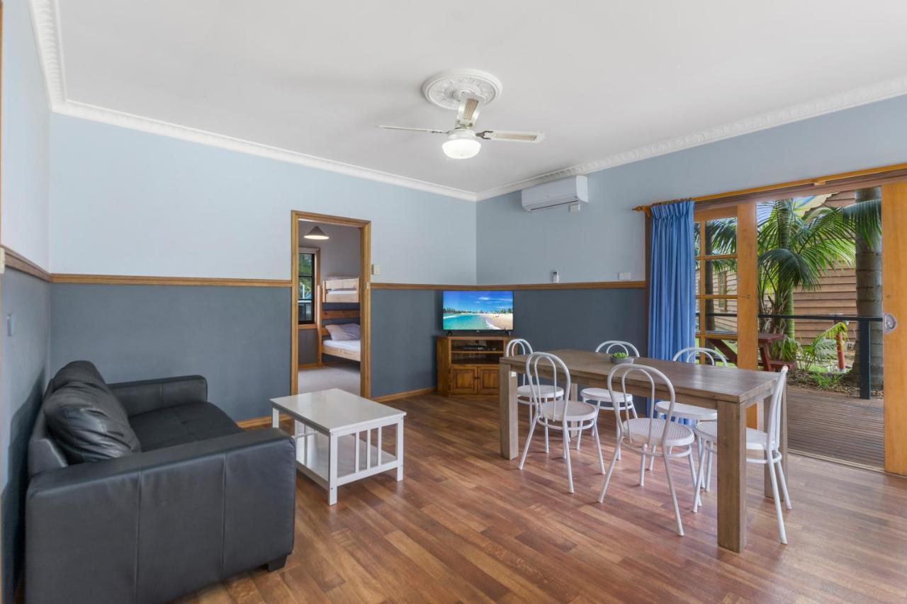 Wairo Beach Holiday Park Tabourie Lake Exteriör bild