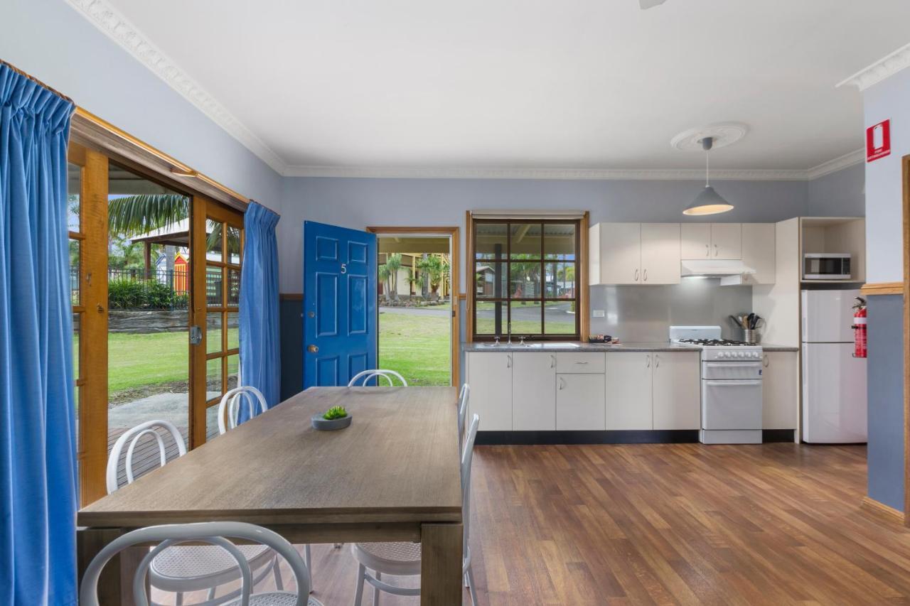 Wairo Beach Holiday Park Tabourie Lake Exteriör bild