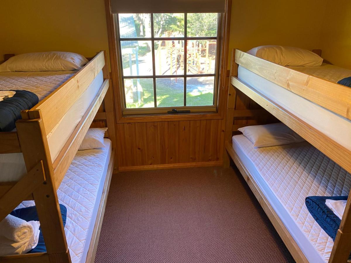 Wairo Beach Holiday Park Tabourie Lake Exteriör bild