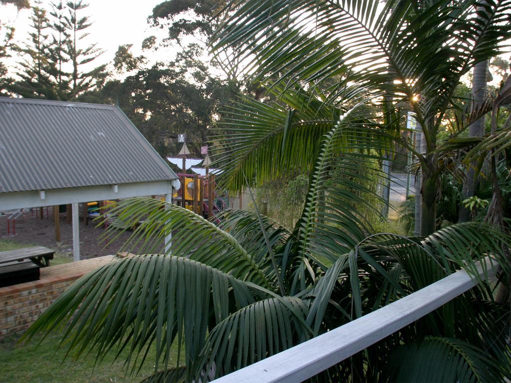 Wairo Beach Holiday Park Tabourie Lake Exteriör bild